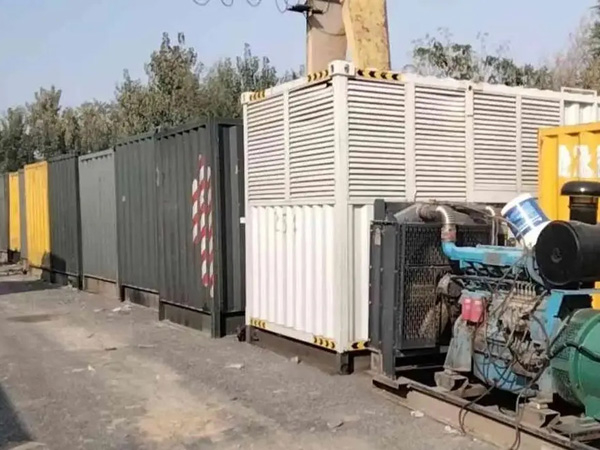 冷水滩200KW柴油发电机机组每小时油耗是多少？